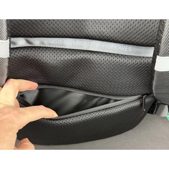 Petkit Breezy Smart Cat Carrier Backpack w/ Fan & Light (Tested) P7701,White,NEW - Picture 8 of 17